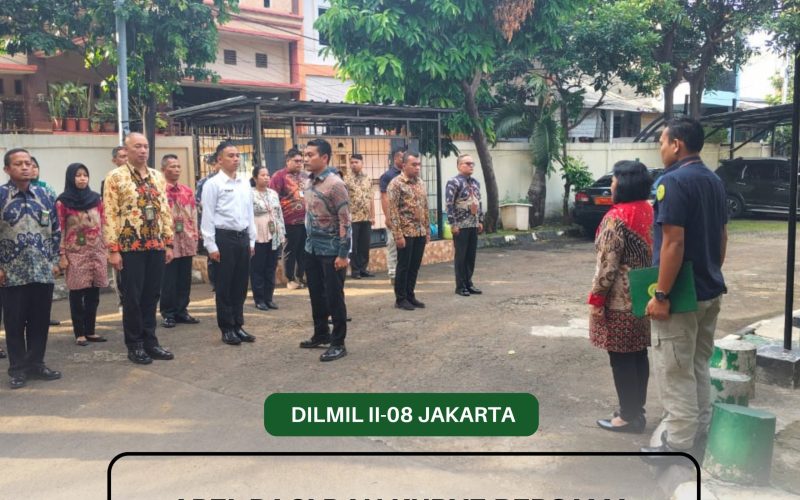 KEGIATAN APEL PAGI DAN PEMBERSIHAN LINGKUNGAN BERSAMA